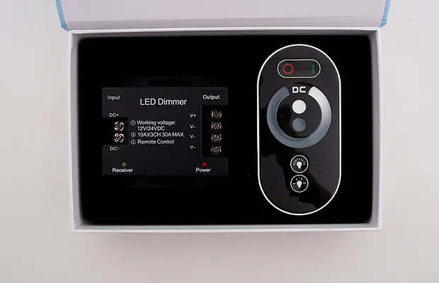 Контроллер одноцветный с пультом Т3 RF 30A (3*10А)  сенсорный ПДУ,  LEDS POWER